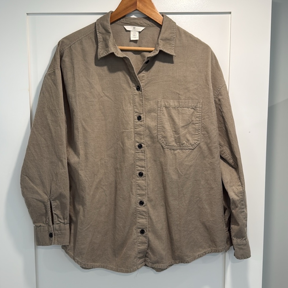 3 for $15 sale ~ H&M Corduroy Button Down Shirt